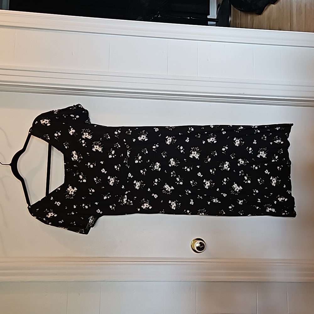 Old navy flower dress